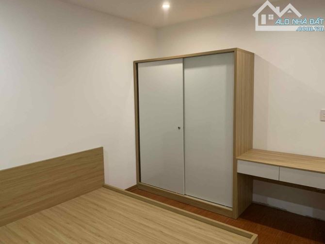 Bán nhà khu vực tây hồ. Phố lạc long quân. 37mx7tang cầu tháng máy. Mặt tiền 4m.dai8,2m.Ti - 1