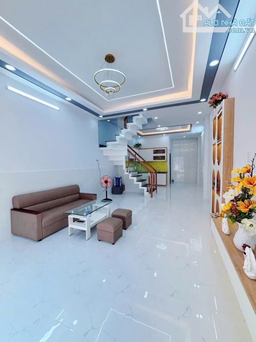 Gần chợ Bình Trị Đông, KDC Tên Lửa trệt+lầu 2PN–2WC Giá Tiểu Học 3,85T - 1