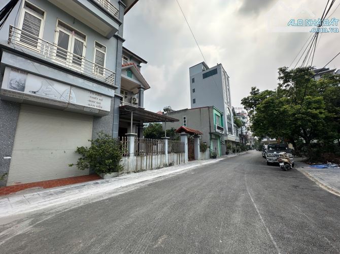 VÀI BƯỚC CHÂN RA BÌA LÀNG- ĐƯỜNG THÔNG -OTO NGỦ TRONG NHÀ- GẦN ĐƯỜNG CAO TỐC VÕ VĂN KIỆT v - 1