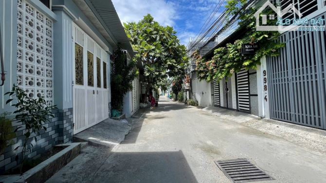 Bán nhà cấp 4 hẻm ô tô đoạn gần Thích Quãng Đức vs đường 28 - 1