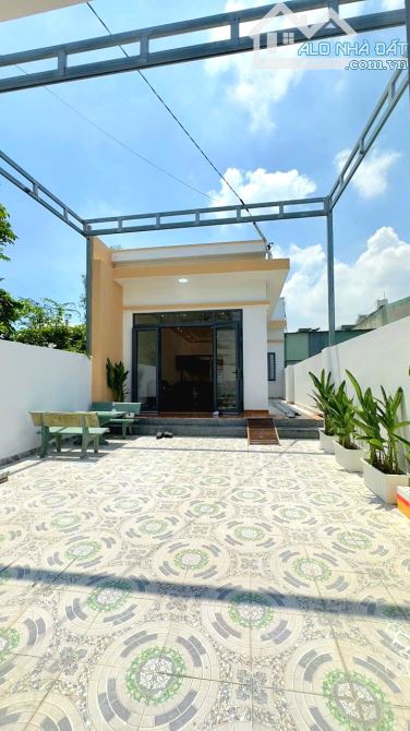 BÁN NHÀ TRẢNG DÀI KP3, ĐƯỜNG RỘNG 6m, SÂN ĐẬU 3 OTO GẦN NGÃ 3 5 THƯỞNG - 1