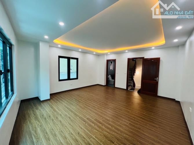 ĐỘI CẤN- VĨNH PHÚC- 7 TẦNG VỈA HÈ KINH DOANH - 1