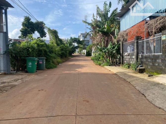 Đất Mặt tiền hẻm 128 Đồng Khởi - BMT ✔️ DT : 5 x 24 tc 100 %  ✔️Hướng : Đông - 1