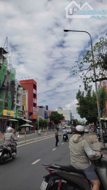 Bán nhà MTKD Nguyễn Sơn Tân Phú 8.4x17.6m đúc 2 lầu ST giá 45 tỷ TL (gần Phạm Văn Xảo) - 1