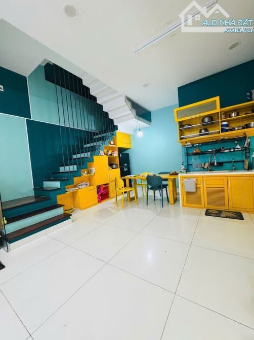 🏡TÂN PHÚ - KHU V.I.P P. TÂN THÀNH  - SÁT GIAO LỘ VƯỜN LÀI LUỸ BÁN BÍCH - 1