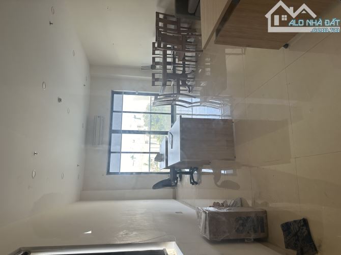 ❌❌ Cần bán - Toà Văn Phòng 7 tầng Đường Yên Thế - DT Đất : 130 m2 - Doanh thu tốt - 1