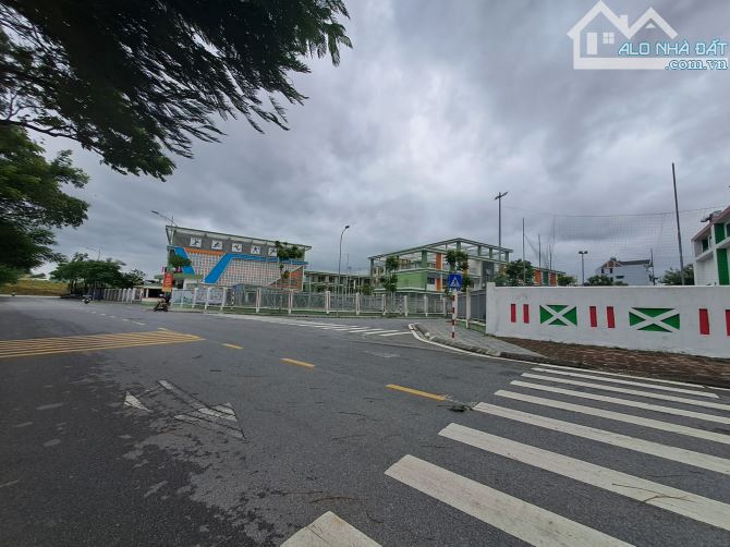 BÁN ĐẤT THẠCH BÀN 6 TỶ, DT50M2, MT5M, Ô TÔ 4 CHỖ, CHỦ VỠ NỢ BÁN GẤP. - 1