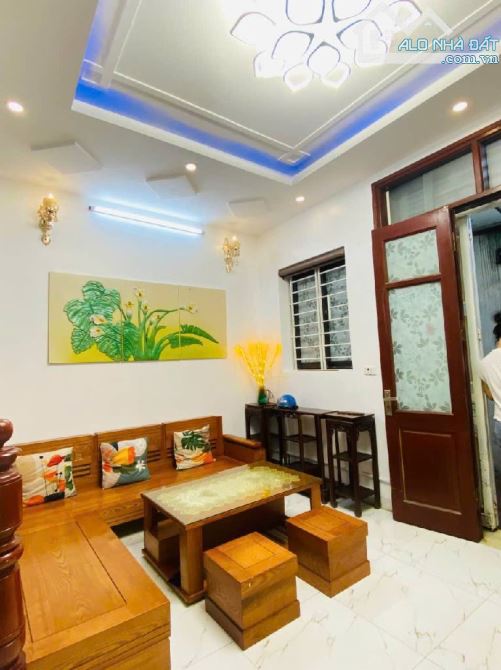 Nhà phố QUANG TRUNG, cần bán gấp,  33 m2, 5 tầng, mt 4.7m + Thiết kế hiện đại, Full nội th - 1