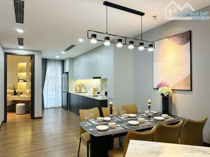 Bán chung cư Hoàng Đạo Thúy. DT: 119m, 3n, 2vs. Full nội thất cao cấp: Giá: 10,7 tỷ - 1