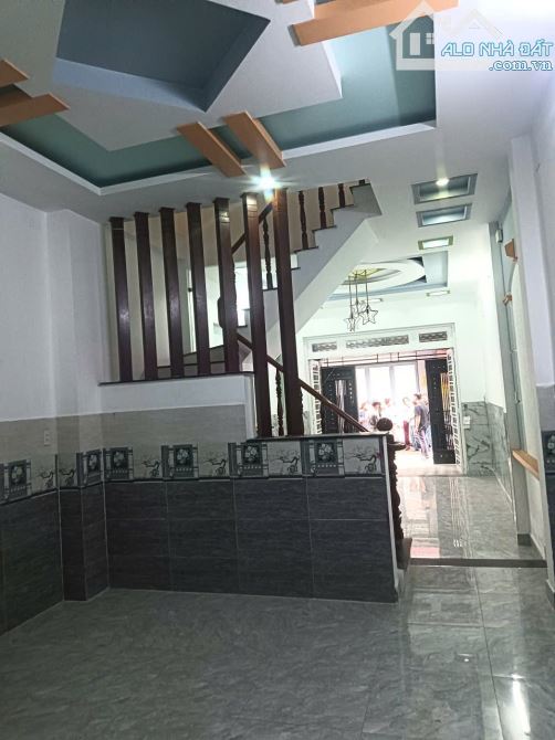 🇻🇳Bán nhà đẹp lung linh, 3 tầng, ngay Liên khu 4-5, Bình Tân. - 1
