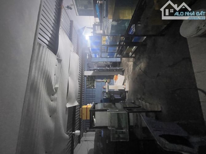 Bán gấp nhà cấp 4 tiện xây mới Lưu Hữu Phước, xe hơi đỗ cửa, 118m2, ngang 5.6m, SHR. - 1