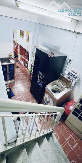 Bán nhà Đoàn Văn Bơ gần Hoàng Diệu nhà 2 lầu, DTSD 65m2, quận 4. - 1
