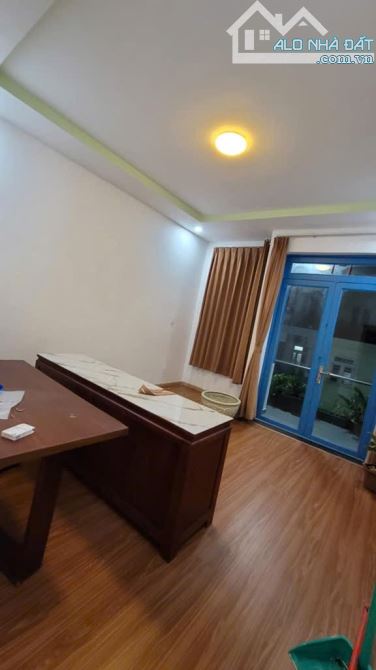 Nhà 3 lầu hẻm xe hơi thông tứ tung Gò Cát - Phú Hữu - 1