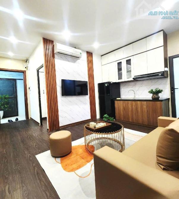 BÁN NHÀ TẬP THỂ LÊ GIA ĐỊNH (Q.HAI BÀ TRƯNG) - 26/40M2 (Sổ đỏ riêng) 2 NGỦ 2WC NHỈNH 3 TỶ - 1