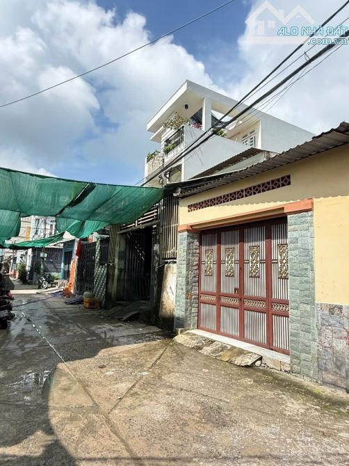 Bán nhà cấp 4 gác lửng gần chợ ở bình tân giá 4,150 tỷ - 1