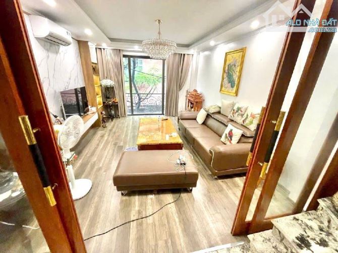 Bán gấp nhà phố Bát Khối Ô Tô tránh DT45m2 mt4m nhà 6 tầng thang máy giá 9ty - 1