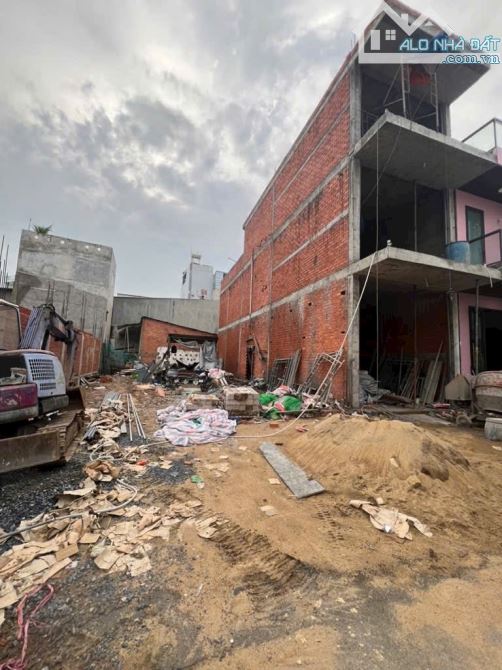 BÁN ĐẤT MÃ LÒ SÁT KHU TÊN LỬA - FULL THỔ CƯ - 100M2 CHỈ 5.8 TỶ TL - 1