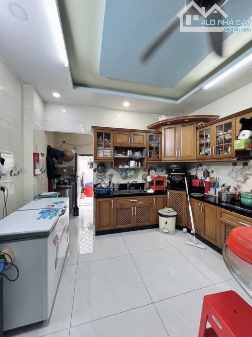 Bán nhà LÊ NIỆM 4Tầng, 5 x 18, Gấp bán chỉ 11Tỷ Nhỉnh - 1