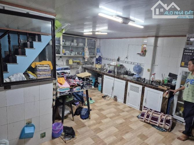 VỊ TRÍ KINH DOANH GẦN LANDMARK, 2TẦNG, 4PN, 2WC. 82M2, Hẻm 6m, 12.x tỷ