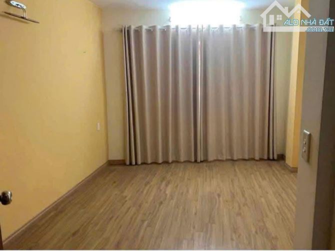 Cho thuê nhà ngõ 141 Giáp Nhị  50m2 x 4 tầng, 4 ngủ, 12 triệu - 1
