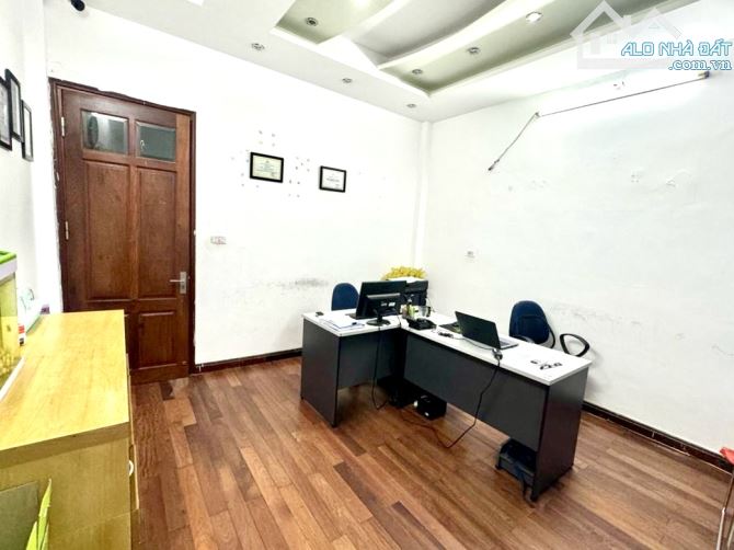 Dân xây Huỳnh Thúc Kháng, phân lô ô tô tránh, vỉa hè, kinh doanh, 2 thoáng, 65m*4T - 1