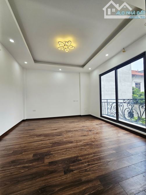 BÁN NHÀ MỚI BÁT KHỐI LONG BIÊN 5.2 TỶ 35m MT 5m Ô TÔ KINH DOANH GẦN CẦU VĨNH TUY - 1