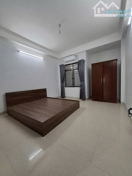 Mặt phố Hoàng Công, Mậu Lương 50m2x6 tầng, ô tô tránh, KD, thang máy, vỉa hè, nhỉnh 18 tỷ - 1
