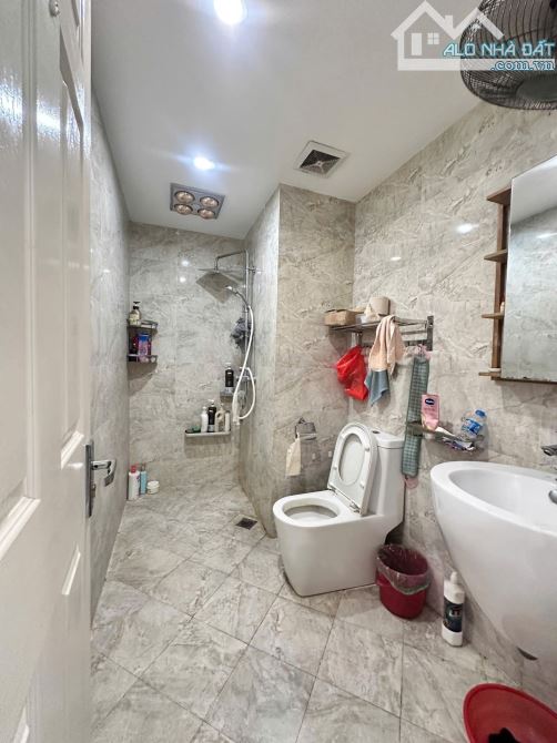 BÁN CĂN CC CAO CẤP LÔ GÓC MP SỐ 5 TÚ MỠ CẦU GIẤY 135M, 3PN, GIÁ CHÀO 10,3 TỶ CÓ THƯƠNG LƯỢ - 1