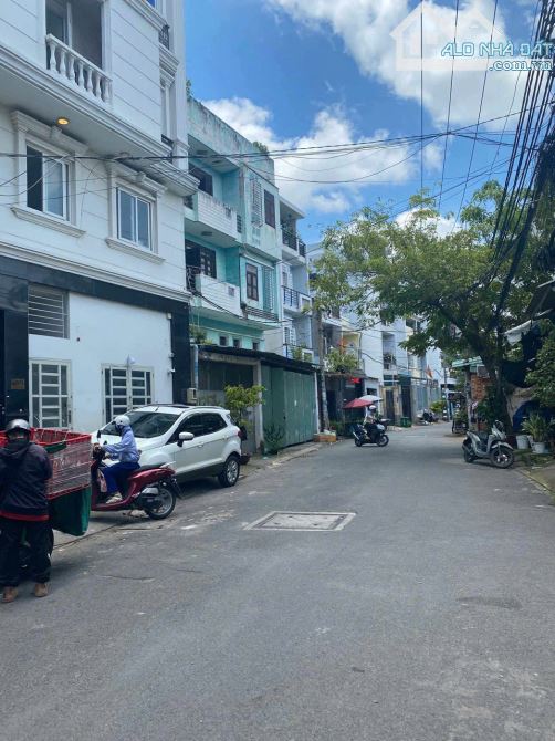 😱 QUÁ ĐẸP LÊ VĂN QUỚI.  80M2 - NHÀ 4 TẦNG ĐÚC. HẺM Ô TÔ - NHỈNH 6 T.Ỷ  🌹 Sổ A4 vuông - c - 1