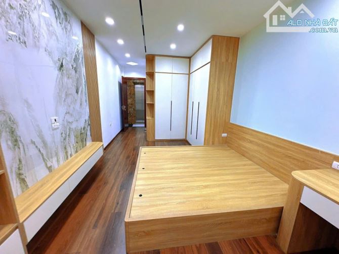 BÁN NHÀ  6 TẦNG  LAI XÁ THANG MÁY LÔ GÓC DIỆN TÍCH 35M2 X 6 TẦNG SỔ ĐỎ Ô TÔ  CHẠY - 1