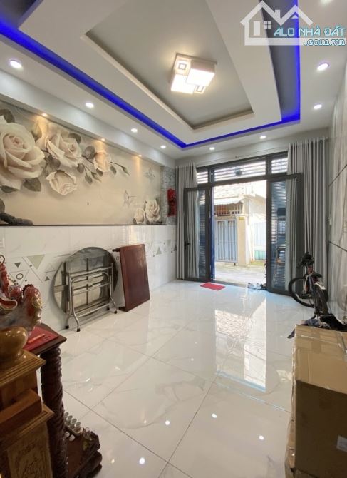 5,05 tỷ, bán nha 3 tầng Bình Tân, 44m2- 3pn- sổ hồng riêng - 1