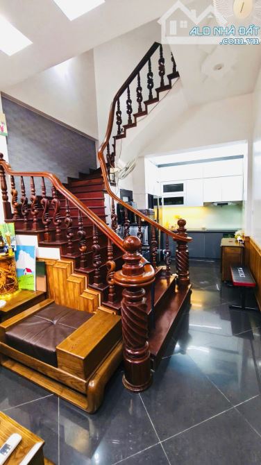 PHÚ MỸ - 40M2 - 5 TẦNG - MT 4M - 15M RA Ô TÔ - BÃI GỬI XE - 10.8 TỶ - 1