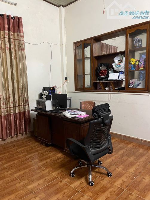 Nhà nguyên căn có điều hoà,100m2, cách trường sư phạm 2,5km - 1