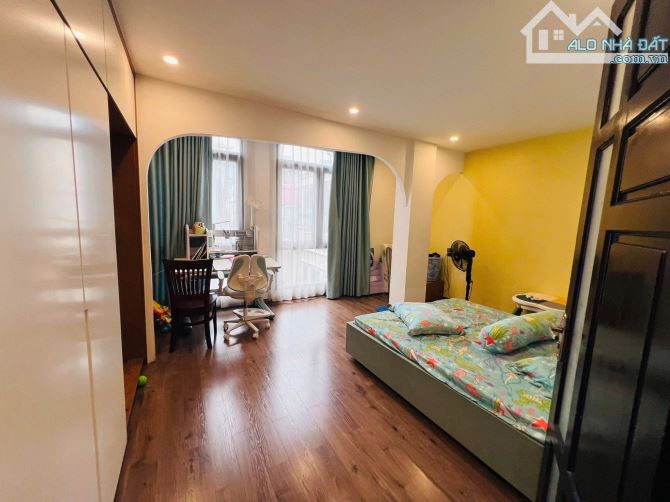 Bán nhà đường Trần Quang Diệu - Hoàng Cầu - Vườn Hoa 1/6 Đống Đa - 1