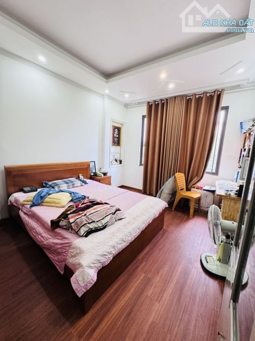 Thanh am,long biên,phân lô ,vỉa hè ,ô tô tránh - 1