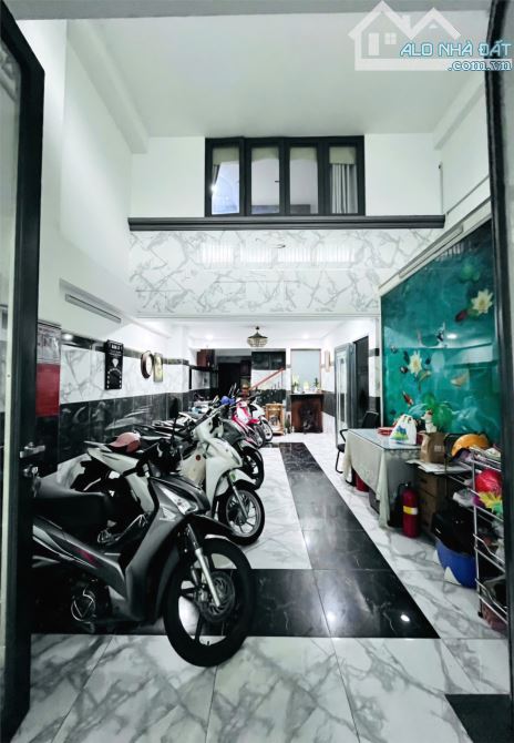 CẦN BÁN GẤP CĂN HỘ DỊCH VỤ MẶT TIỀN TẠ QUANG BỬU, DÒNG TIỀN ỔN ĐỊNH 40 TRIỆU/THÁNG - 1