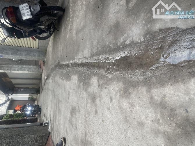 NGÕ 8 NGỌC HỒI _HOÀNG MAI  BÁN NHÀ 3 TẦNG _Ô TÔ ĐỖ CỬA _VIU CÔNG VIÊN CÂY XANH . - 1