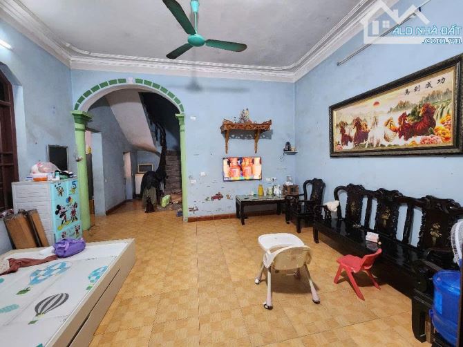 Bán siêu phẩm đất đẹp 182m²_Tặng nhà 2 tầng khang trang, sạch sẽ tại Ỷ Lan_ Gia Lâm - 1
