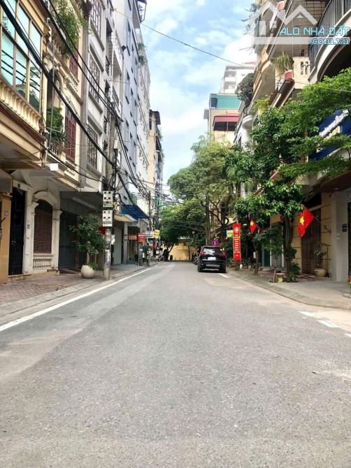 BÁN NHÀ PHẠM TUẤN TÀI 70m2. PHÂN LÔ + GARA Ô TÔ - 2 Ô TÔ TRÁNH ĐỖ + VĂN PHÒNG ĐỈNH - 1
