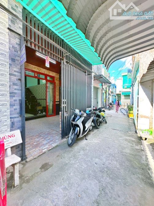 BÁN NHÀ TRỆT+LỬNG+2 LẦU ĐÚC HẺM 180 ĐƯỜNG CMT8 (CÁI KHẾ), TP. CẦN THƠ. - 1