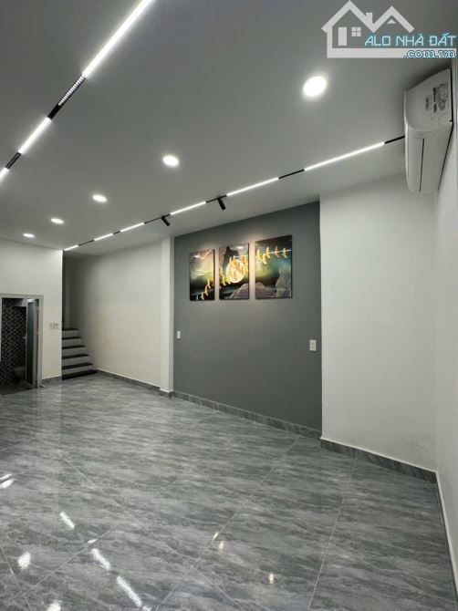Bán nhà Nguyễn Duy giá 2.95tỷ shr, dt 3,3x7m 3tầng 2pn. - 1