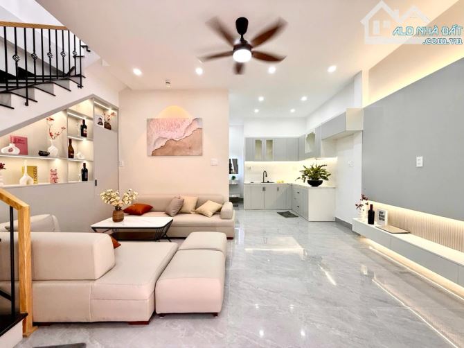 NHÀ 2 TẦNG KIỆT HẢI PHÒNG - NGAY GIỮA LÒNG TP - FULL NỘI THẤT - CHỈ 3TY XXX - 1