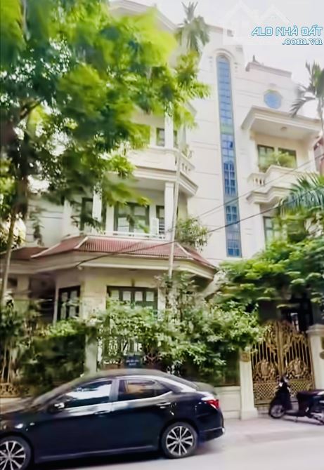 LÔ GÓC – NGÕ Ô TÔ TRÁNH – HOÀNG QUỐC VIỆT – TRẦN CUNG - 135M² – CỰC HIẾM! - 1