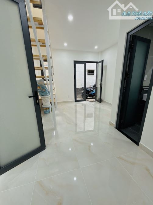 🔥KHU VIP ĐINH TIÊN HOÀNG 🔥-😍HƠN 20M2 😍- P.1 BÌNH THẠNH - NHÀ ĐẸP Ở NGAY🌸NHỈNH 3.5Tỷ🌸 - 1