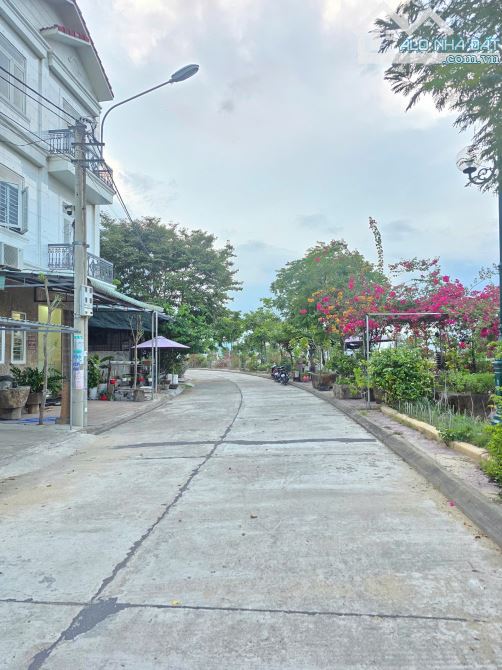 Bá nhà mặt tiền đường Nguyễn Quảng, view sông Hà Thanh 1, Quy Nhơn - 1
