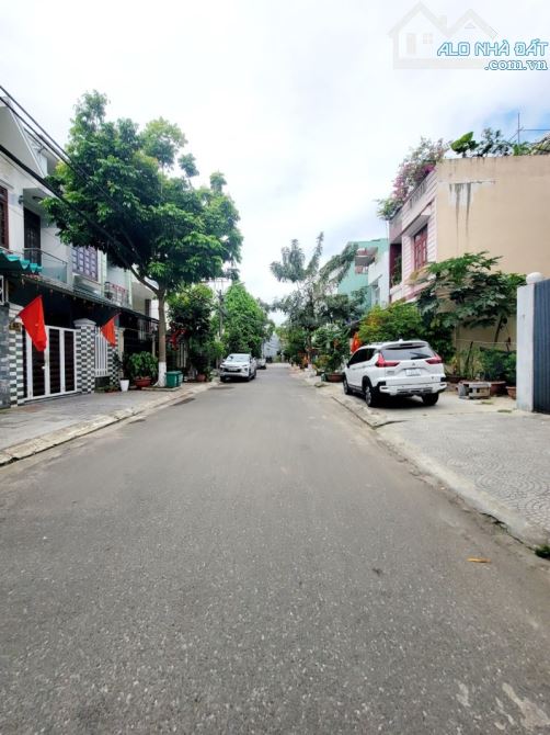 LÔ GÓC 200M MẶT TIỀN NGUYỄN KHOA CHIÊM - GẦN LÊ ĐẠI HÀNH -GIÁ CHỈ 7,9 TỶ - 1