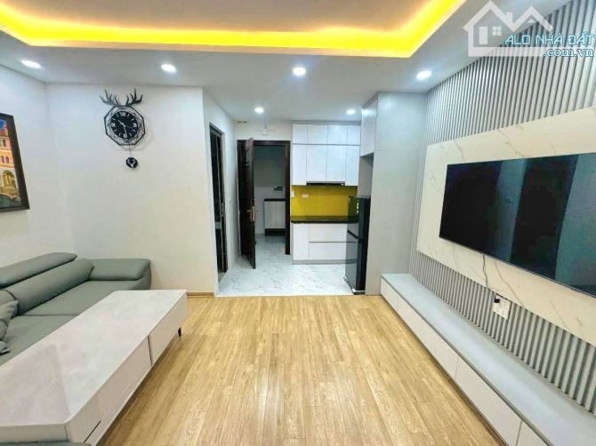 Đội Nhân 10 tầng thang máy, có hầm, oto tải tránh vỉa hè, full nội thất xịn. Giá 24.5 tỷ - 13