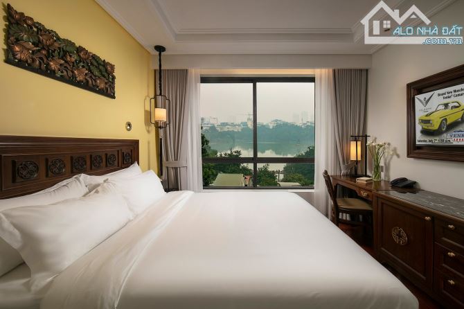 Bán khách sạn mặt phố Nguyễn Trường Tộ 175m2, 16 tầng, mặt tiền 7.5m, 165 tỷ - DT 2 tỷ/th - 14