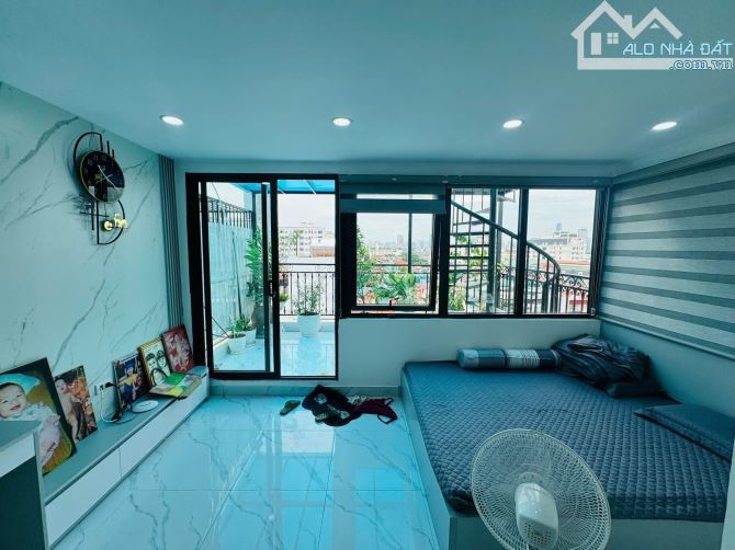 Đội Nhân 10 tầng thang máy, có hầm, oto tải tránh vỉa hè, full nội thất xịn. Giá 24.5 tỷ - 16