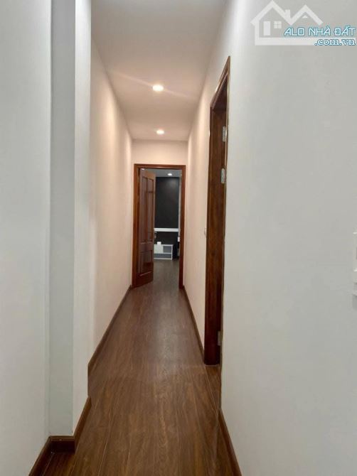 7 tầng thang máy,vỉa hè thênh thang,kdoanh sầm uất Minh Khai, oto tránh, 72m2.Giá 24.5 tỷ - 16